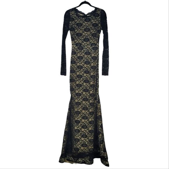 Windsor formal lace mermaid gown, small - Picture 1 of 12